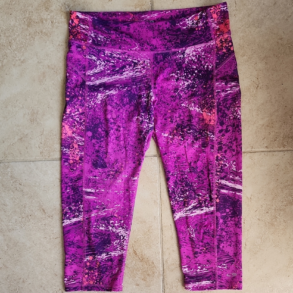 Fuchsia Cropped Leggings